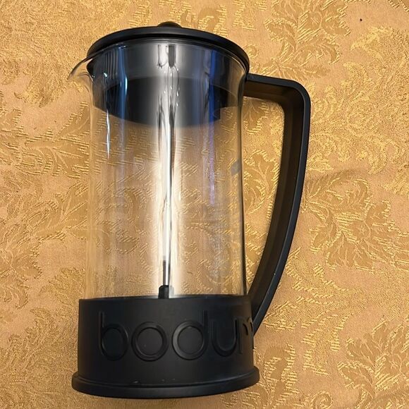 Bodum 34oz French Press Coffee Maker – Made in Portugal - Picture 3 of 6